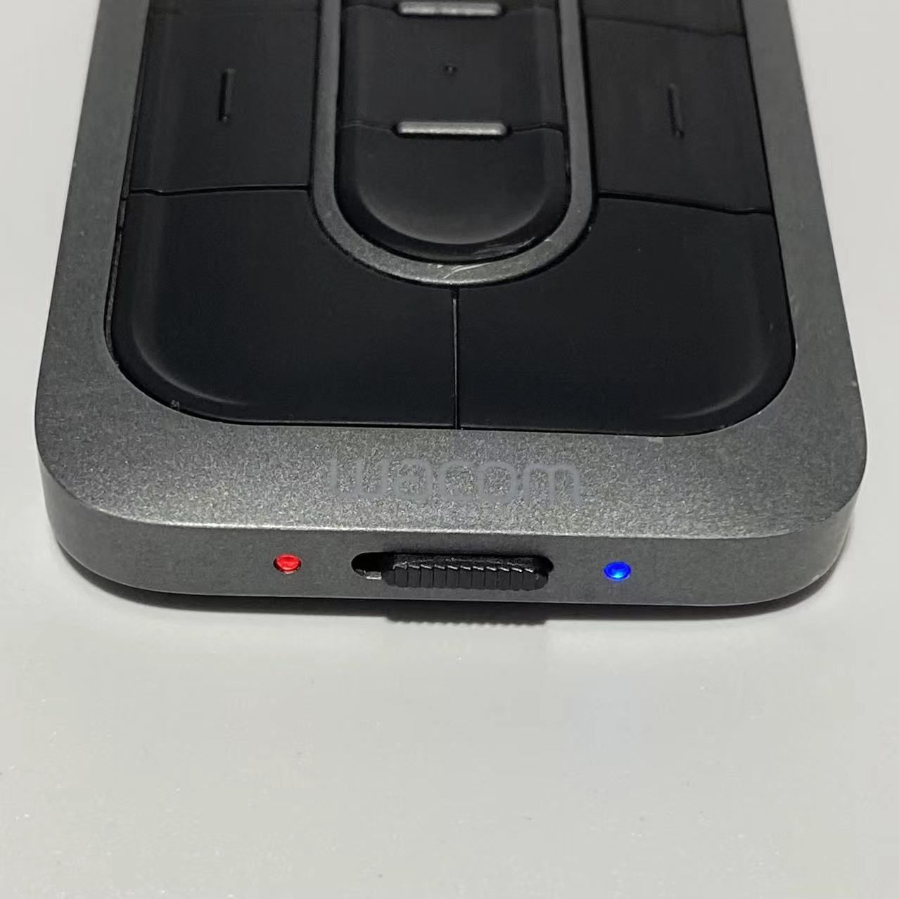 Wacomワコム ExpressKey Remote EKR-100 Wacom ヘルプ (EKR-100)