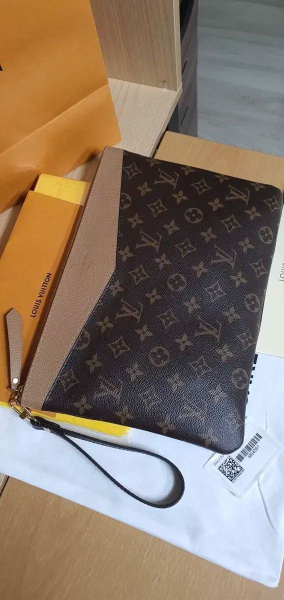 クラッチバッグ|ポーチ ほぼ