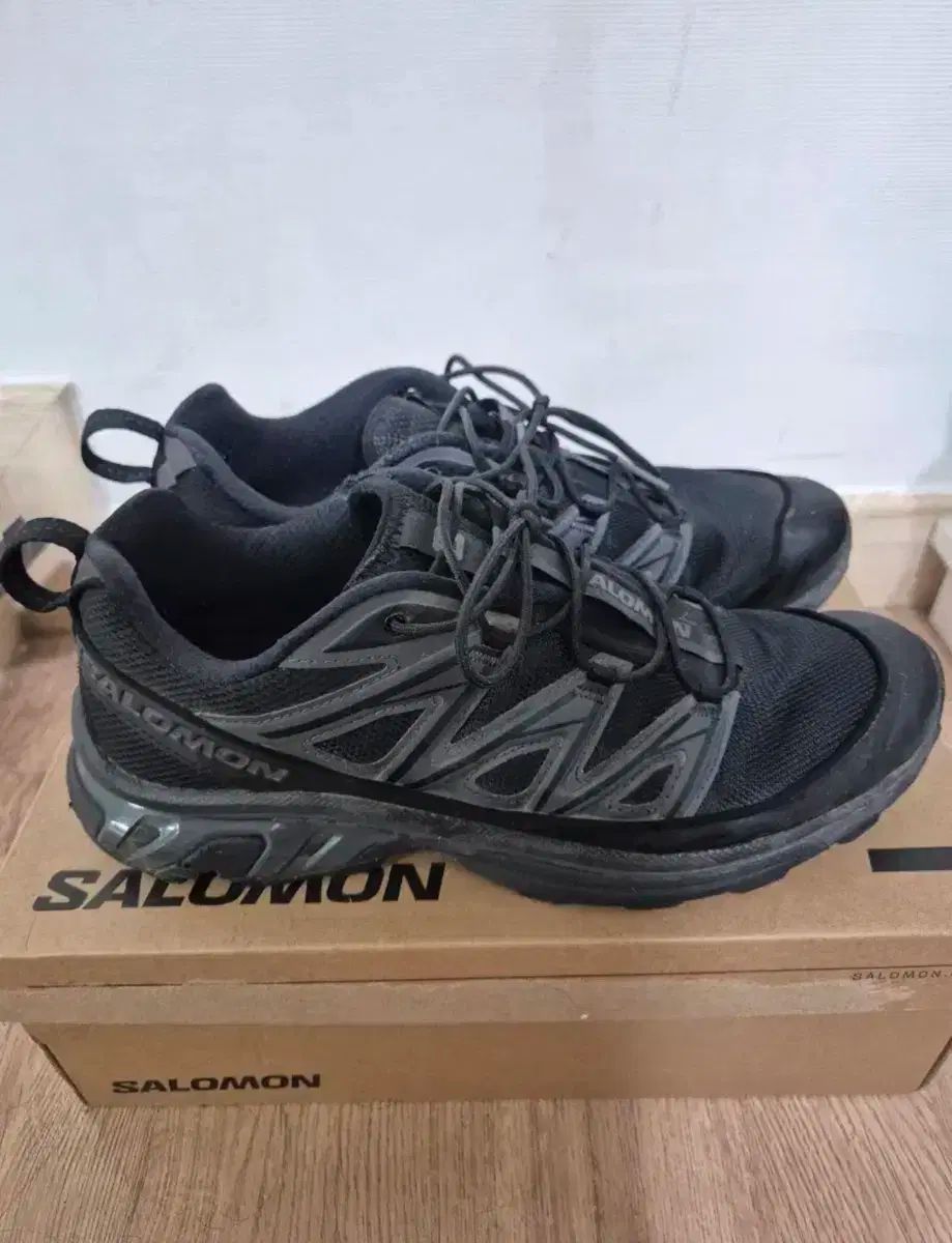 285 SALOMON サロモン XT ー 6 エクスペンス 黒 エボニー