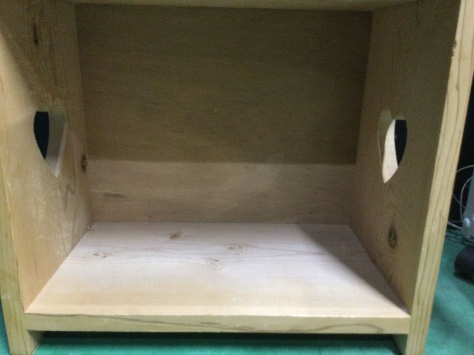 値下げ カントリー家具 木製ハート型 3段飾り棚 ハンドメイド