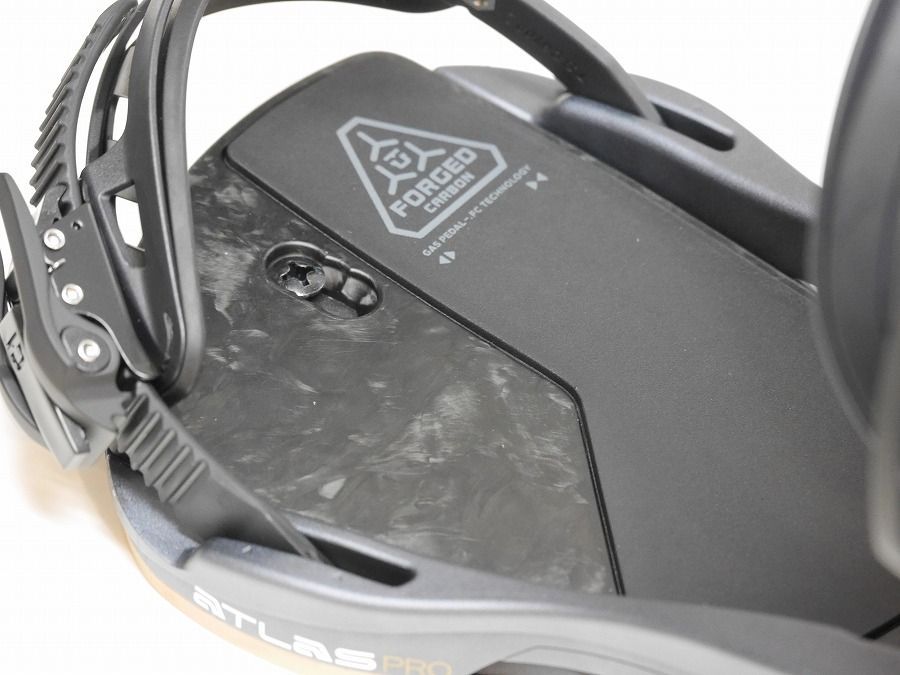 大割引を提供しています。 26 UNION ATLAS PRO - METALLIC BLACK - Mサイズ 保証付 スノーボード バインディング