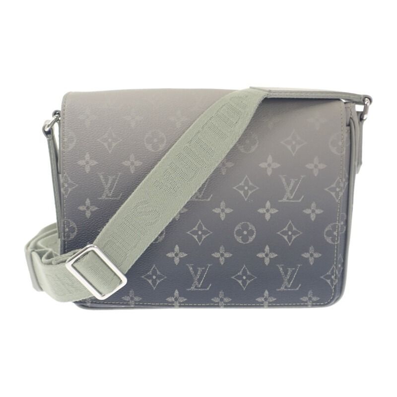 LOUIS VUITTON LOUIS VUITTON ディストリクトPM NV3 M11593 ショルダーバッグ モノグラムグラディエントキャンバス カーキ メンズ