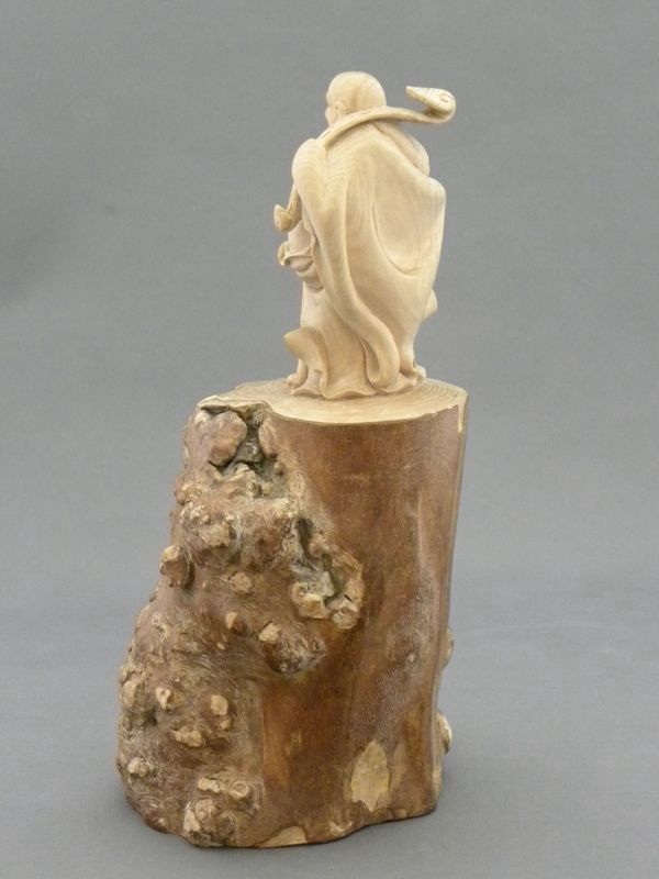 お茶の木 布袋像