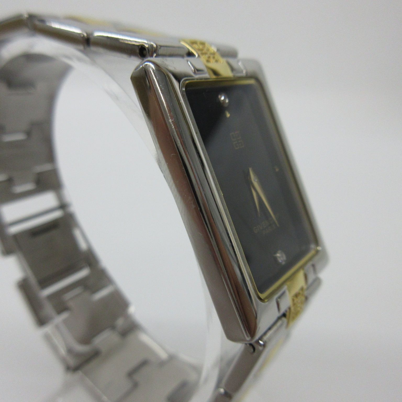 GIVENCHY ジバンシー ジバンシィ スクエア 腕時計 2Pダイヤ クォーツ