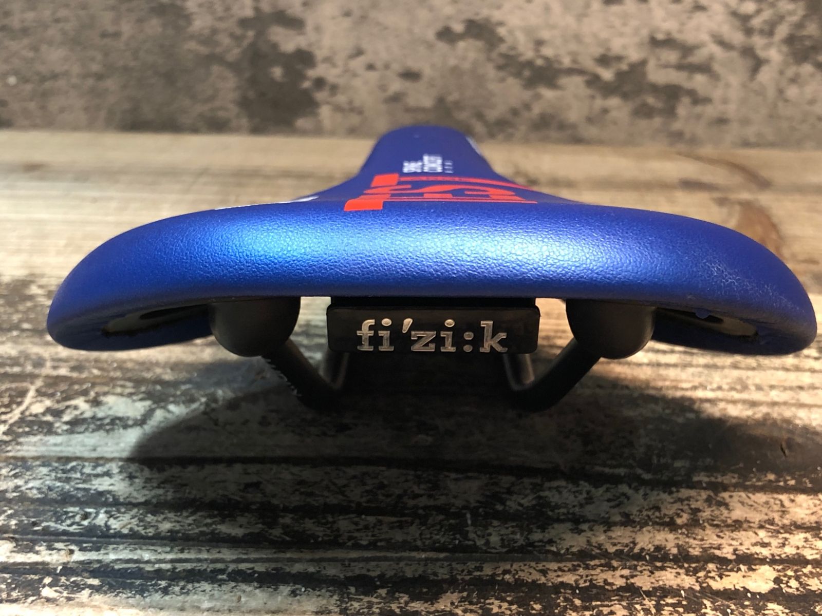 FIZIK フィジーク ANTARES R3 Kium ラージ 152mm fi'zi:k(フィジーク