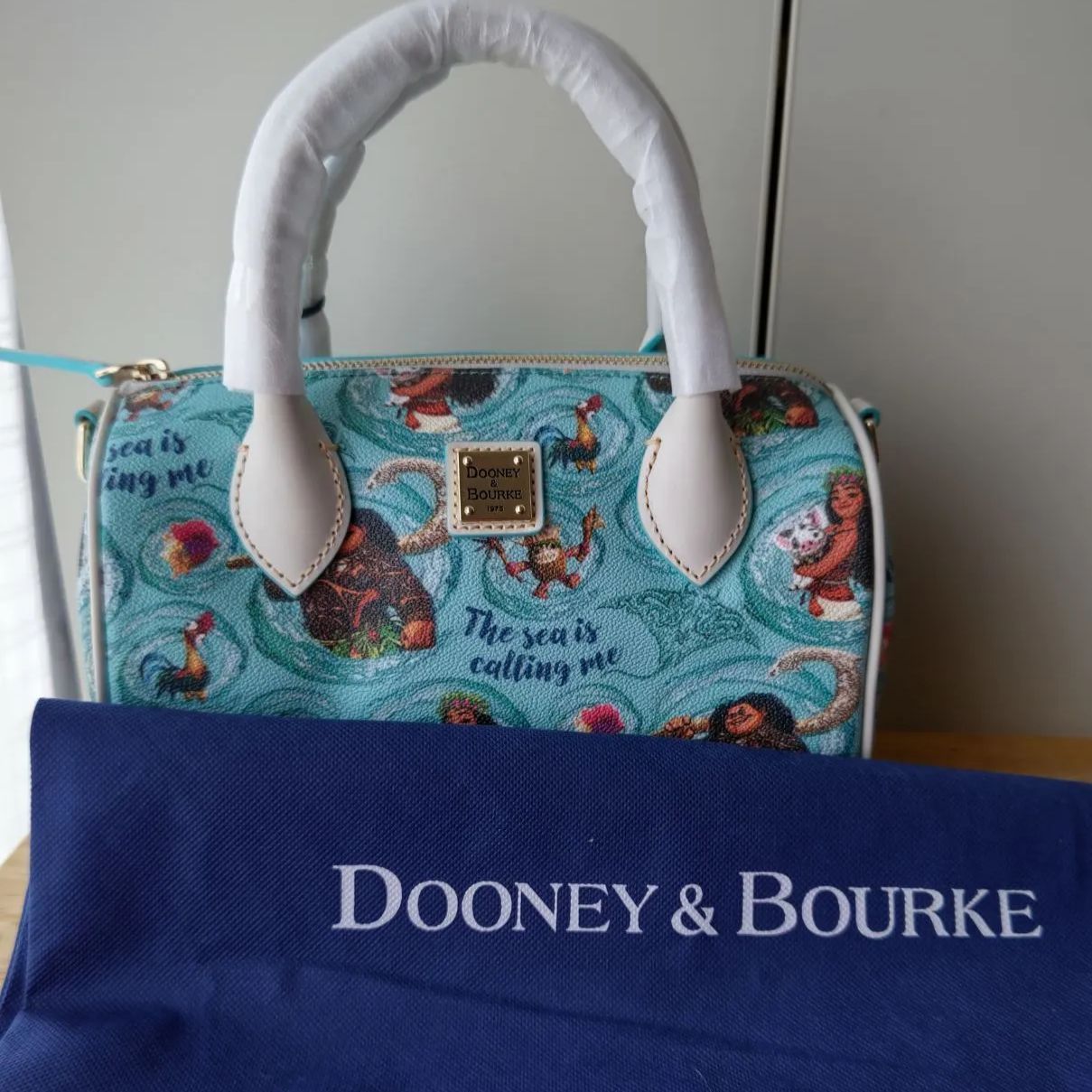 爆安プライス Dooney ＆ サビィレ Bourke ＆ サッチェルバッグ