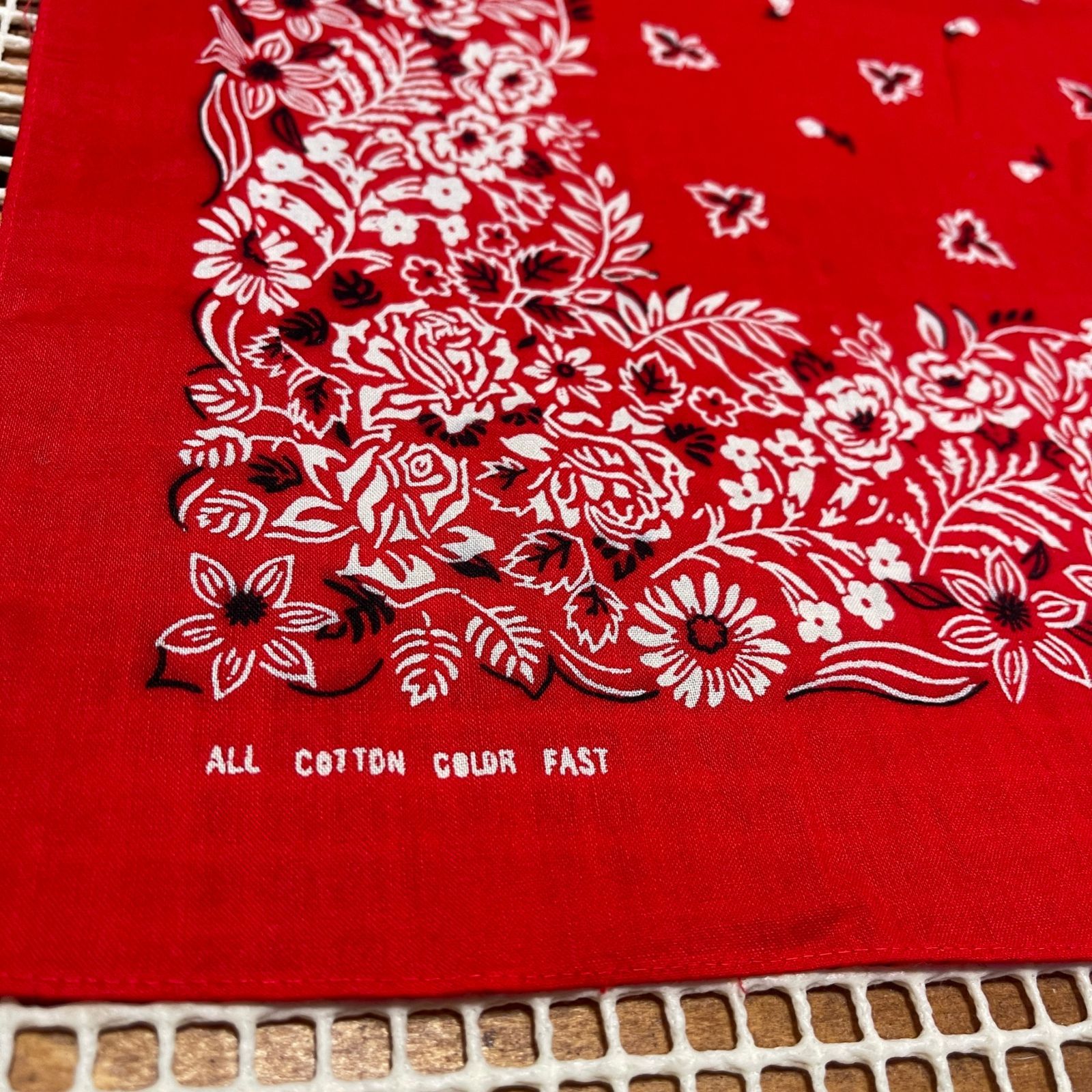 バンダナ 詳細不明 花柄 ビンテージ VINTAGE ヴィンテージ 古着 小物 バンダナ 詳細不明 花柄 ビンテージ VINTAGE ヴィンテージ 古着 小物