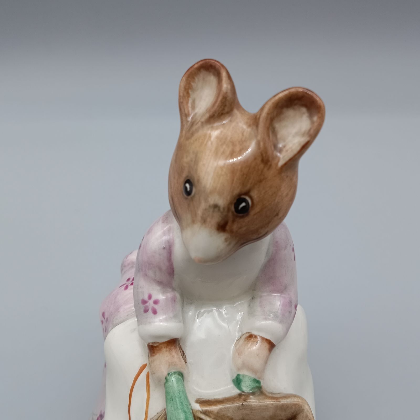 ベスウィック ピーターラビット フィギュリン ハンカマンカ