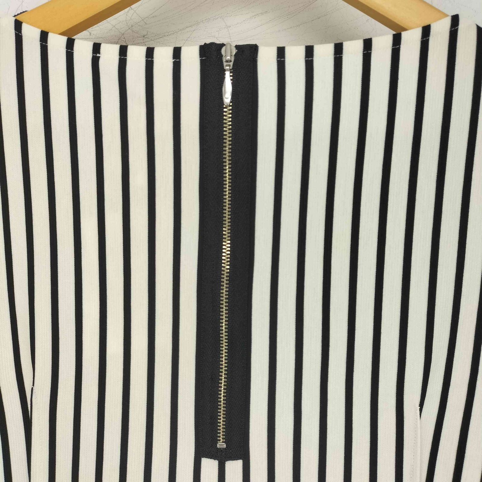 USED古着(ユーズドフルギ) west of melrose フェイクファー クロップドジャケット レデ 中古 古着 0945 ユーズドフルギ USED古着 west of melrose フェイクファー
