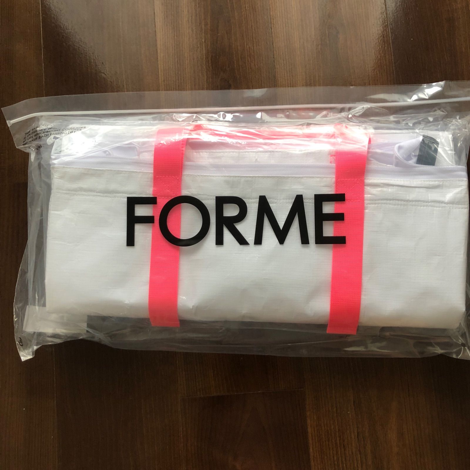 【新品・未開封】forme クーラーバッグ　ピンクバッグ