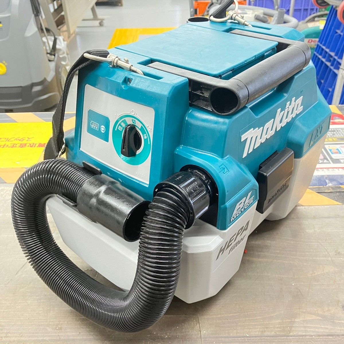 マキタ makita 18V コードレス集じん機 乾湿両用 VC750DZ 【戸田店】