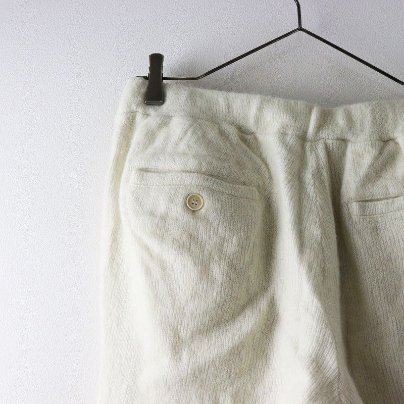 ネストローブ　ウール混シャツ　ブラウス ベージュ　羽織り ネストローブ ウール混シャツ ブラウス ベージュ 羽織り - メルカリ