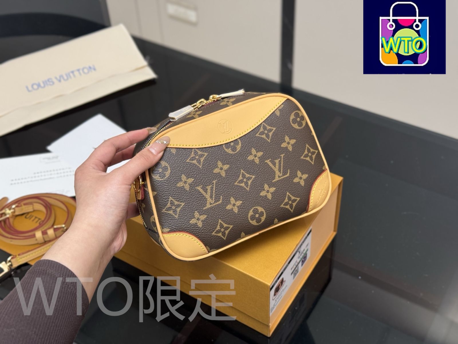 バッグ DEAUVILLE MINI MNG WIN バッグ DEAUVILLE MINI MNG WIN SMALL BLACK DEAUVILLE TOTE BAG