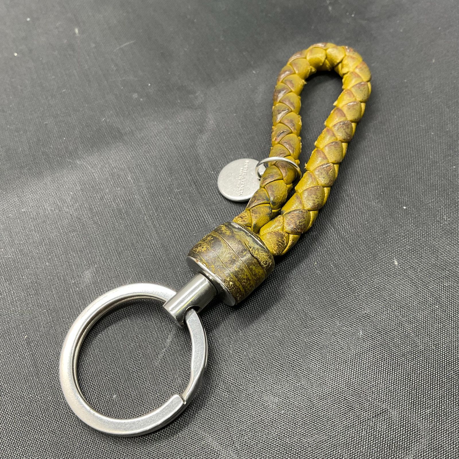 【新品】BOTTEGA VENETA　ボッテガヴェネタ　キーリング　カーキ ボッテガヴェネタ キーリング ボッテガヴェネタ キーリング カーキ