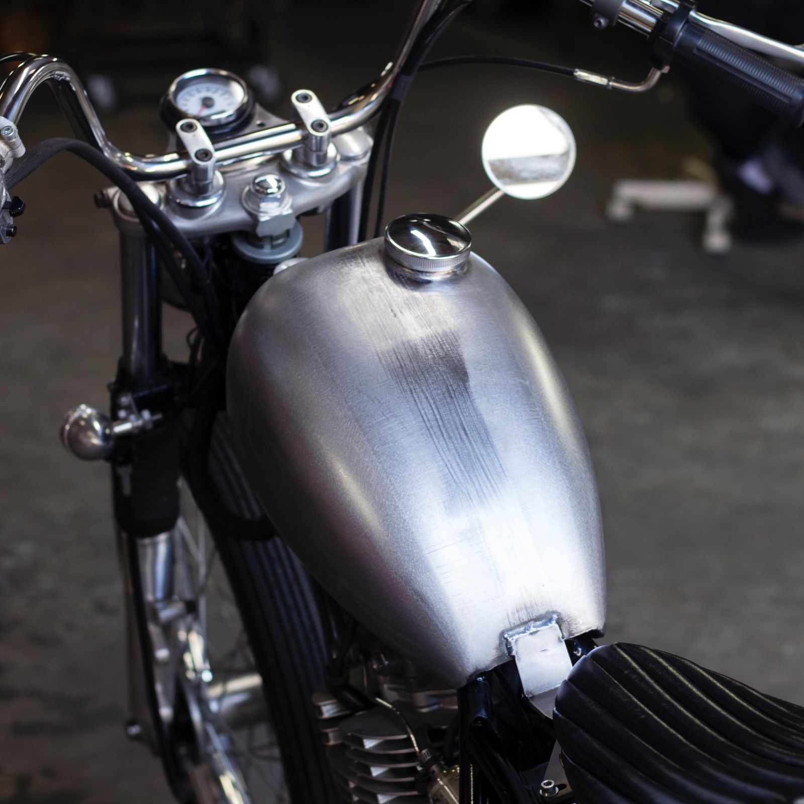 SR400/500用 ピーナッツタンクキット ハイマウント MOTOR ROCK (MR 