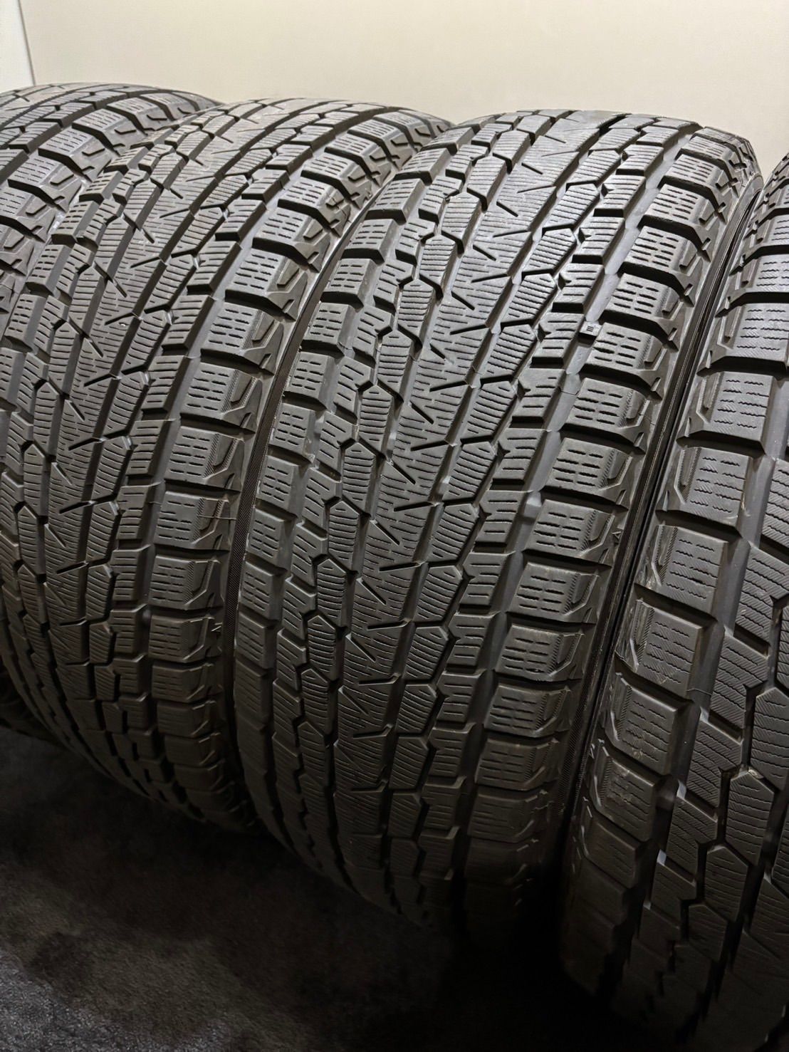 225/55R18 YOKOHAMA/ice GUARD G075 20年製 スタッドレス 4本 ヨコハマ アイスガード デリカ アウトランダー ヴェゼル XV (南6-I131)