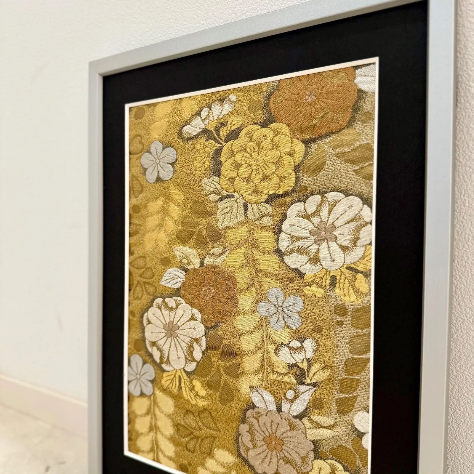 京都帯屋さん フレーム入りシルク織物アート 辻が花 金