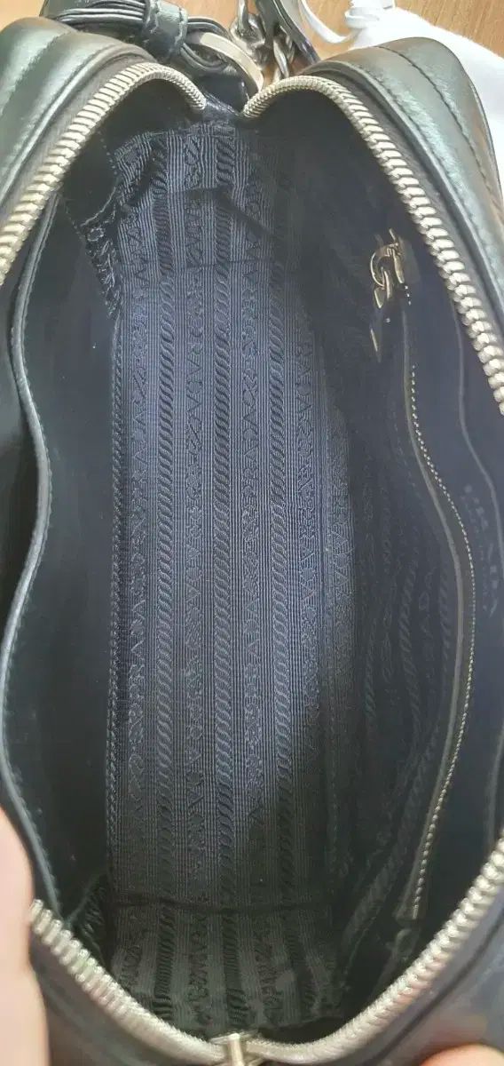 PRADA プラダ