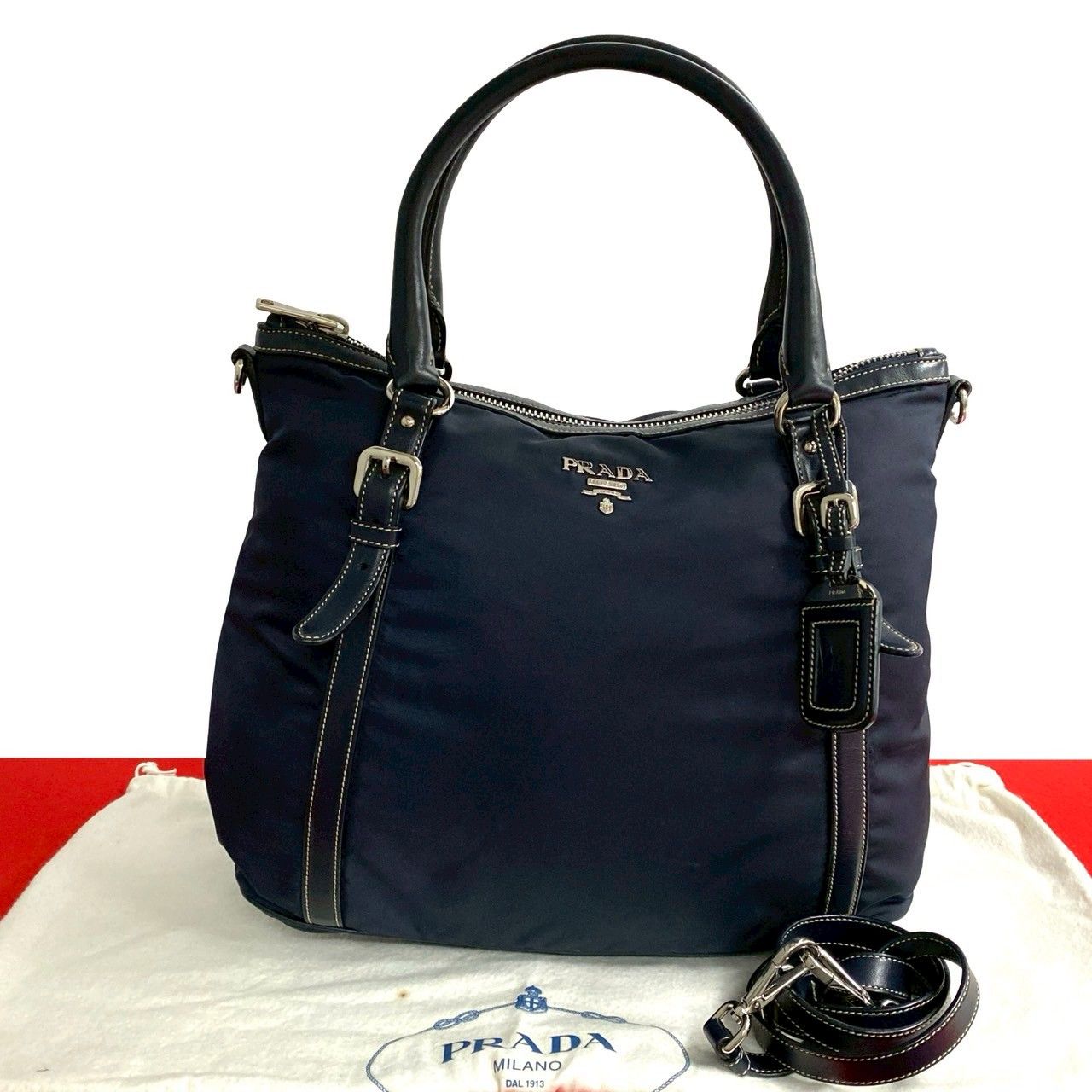 極 美品 袋付き 希少品 PRADA プラダ ロゴ金具 レザー 本革