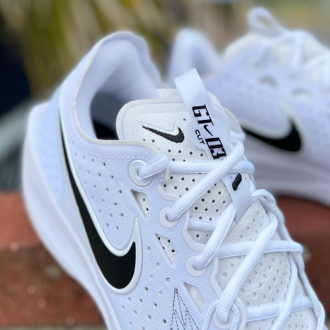 NIKE AIR ZOOM G.T. CUT 3 ナイキ エア ズーム GT カット 3
