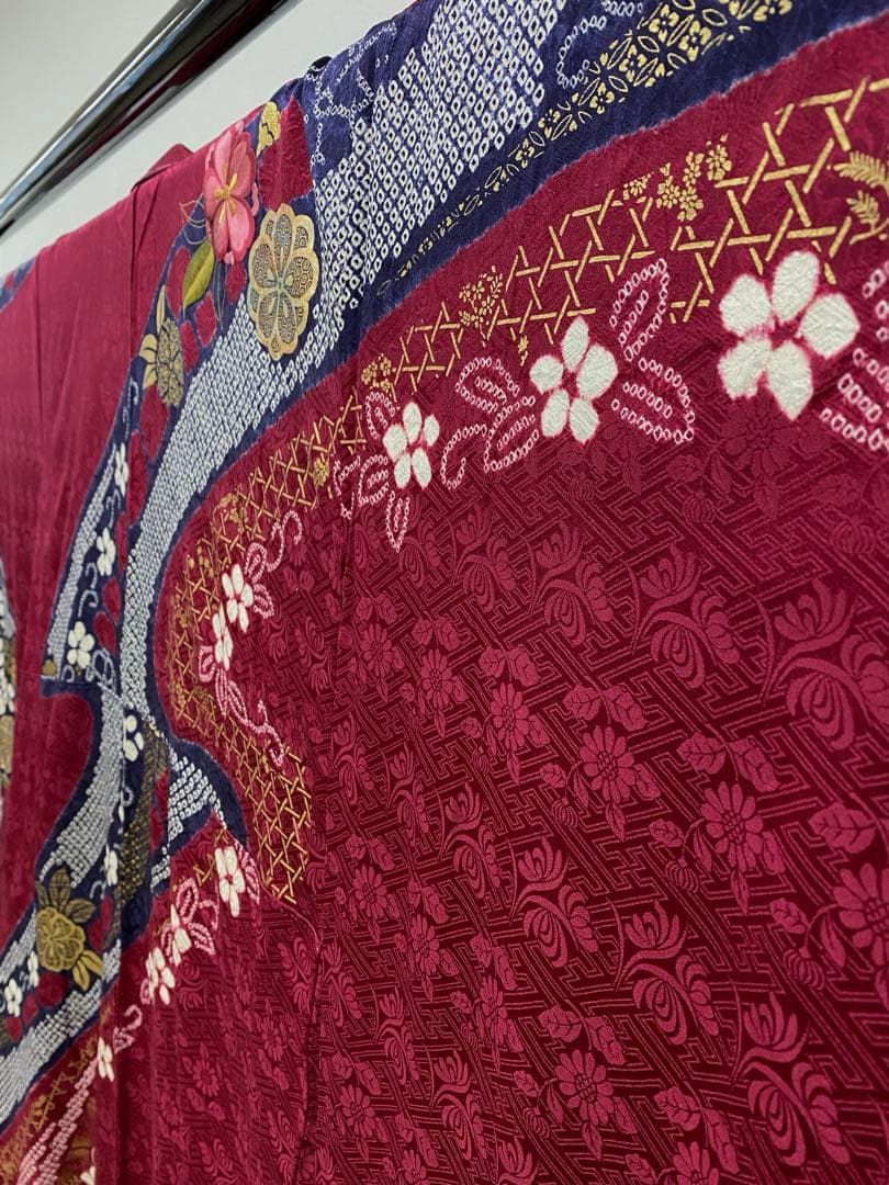 振袖 豪華 絞り 刺繍 金駒 金彩 紋意匠 身丈166cm 躾糸付き MO3124 