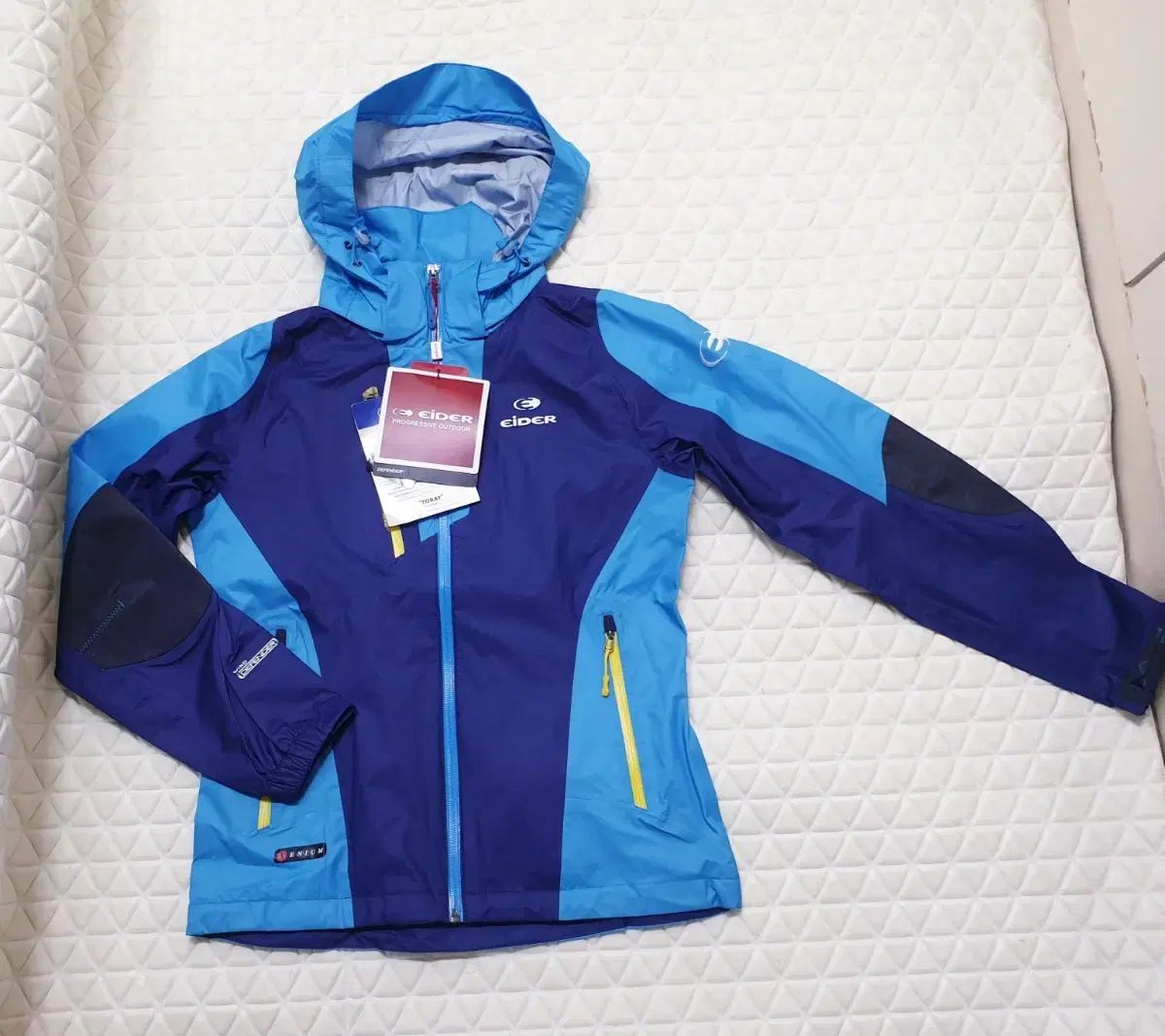 ウィンドブレーカー