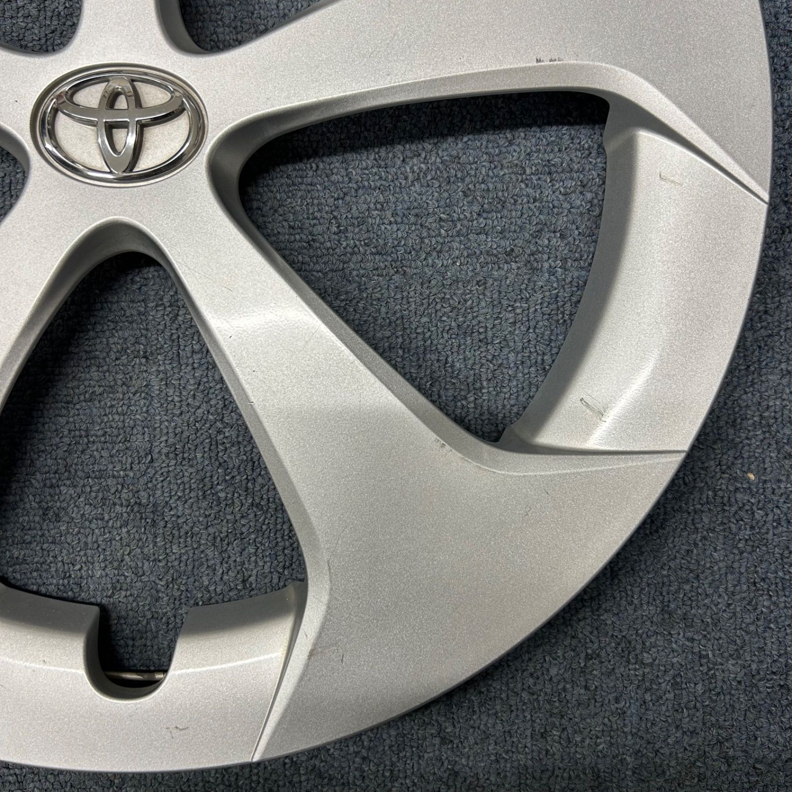 Z22SE 車・バイク・自転車 トヨタ プリウス 50系 後期 ホイール