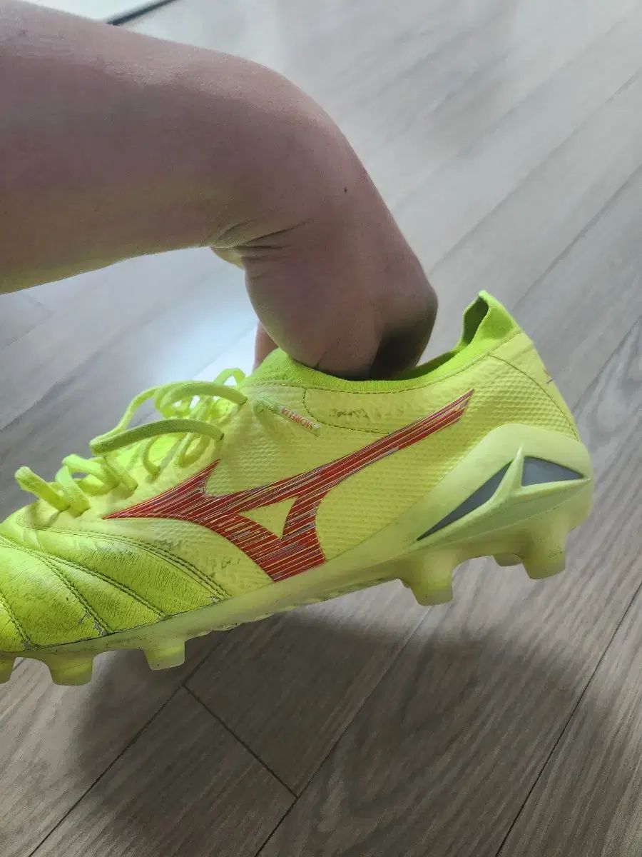 モレリアネオ4 27.5 モレリアネオIV β JAPAN 27.5 mizuno(ミズノ