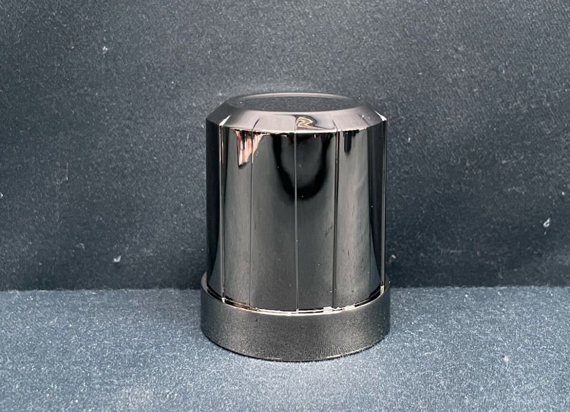 なるる ランドクルーザー300の魅力を徹底紹介 | TikTok