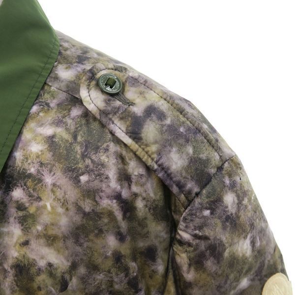 ダウンジャケット