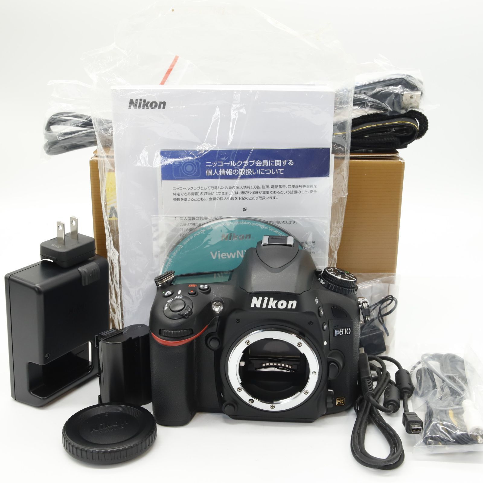 シャッター回数13571回】□ほぼ新品□ Nikon デジタル一眼レフカメラ  