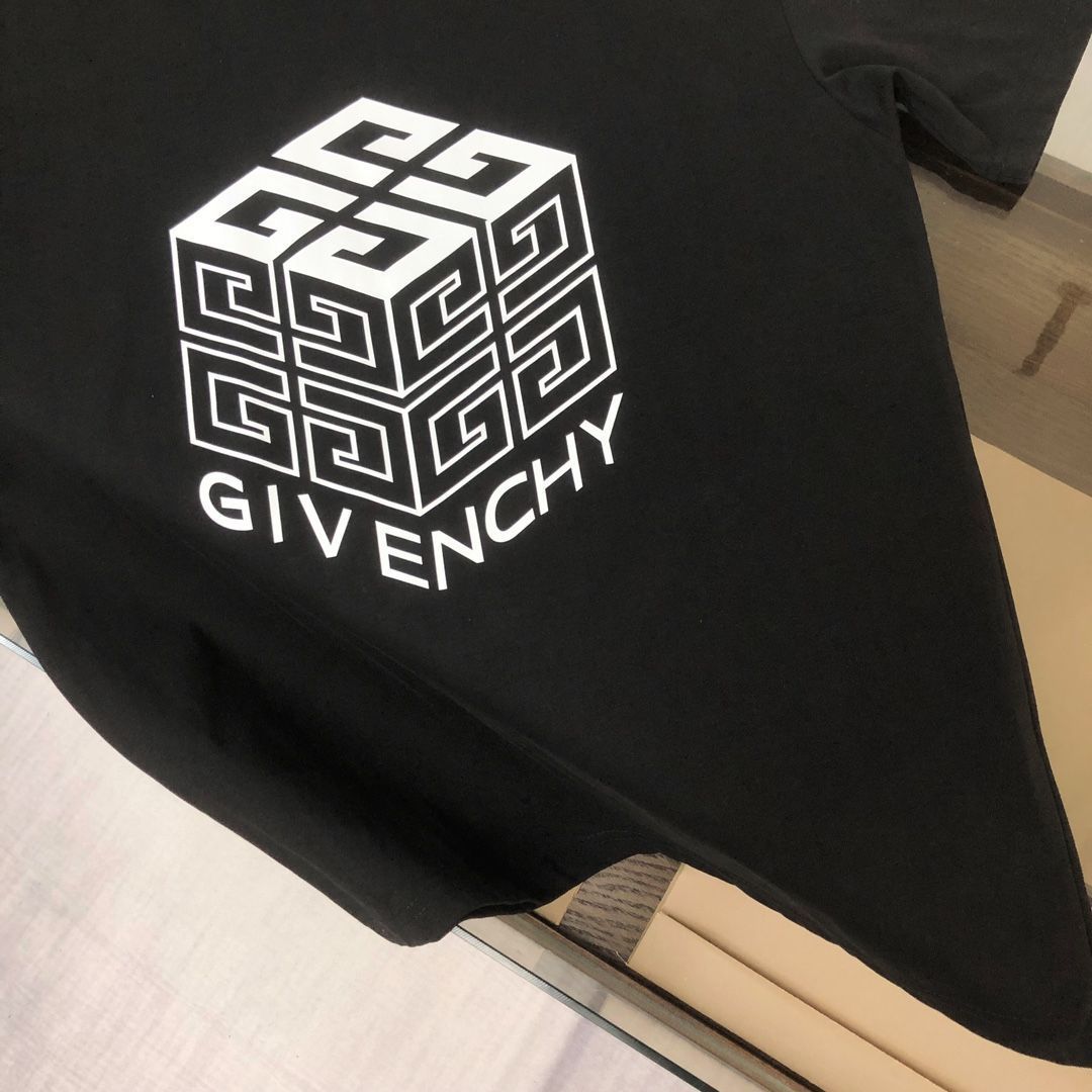 本日限定特価】GIVENCHY クルーネックTシャツ - 高品質コットン