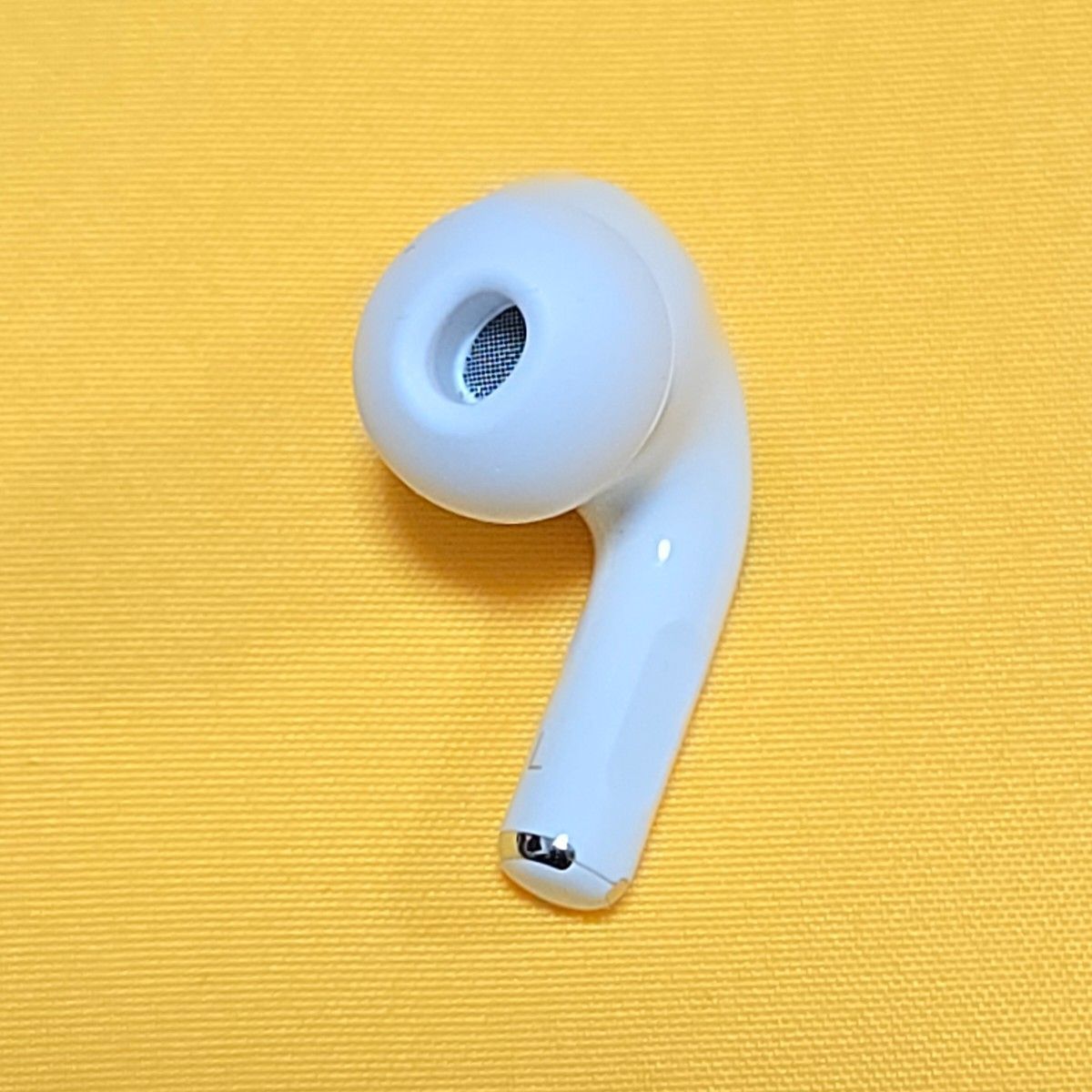 AirPods Pro 第二世代 USB-タイプC a3048 右耳 楽天市場】【未使用】右耳のみ(タイプ-C) Apple AirPods Pro（第