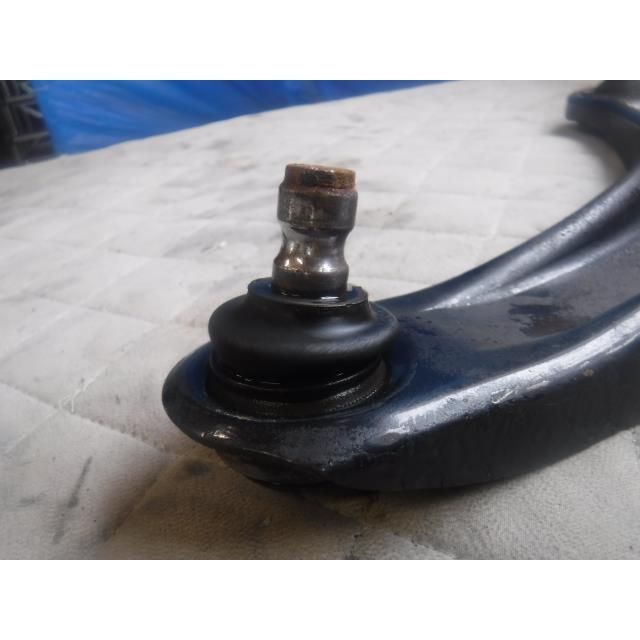 ステラ DBA-RN2 右Fロアアーム