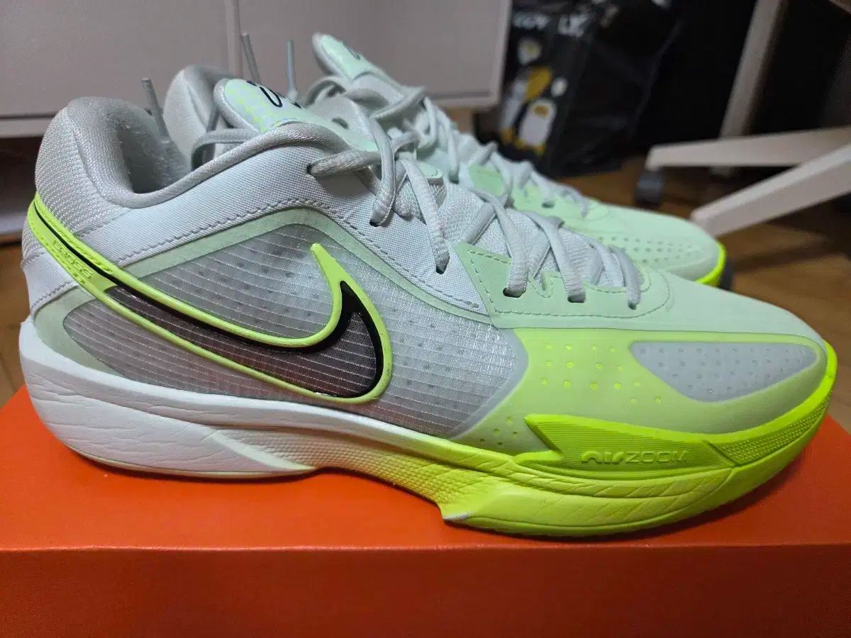 ナイキ（NIKE）（メンズ）バスケットシューズ バッシュ ケビンデュラント KD TREY 5 X EP DJ7554-011サイズ27㌢ Nike (ナイキ) メンズ バスケットボールシューズ バスケットボール