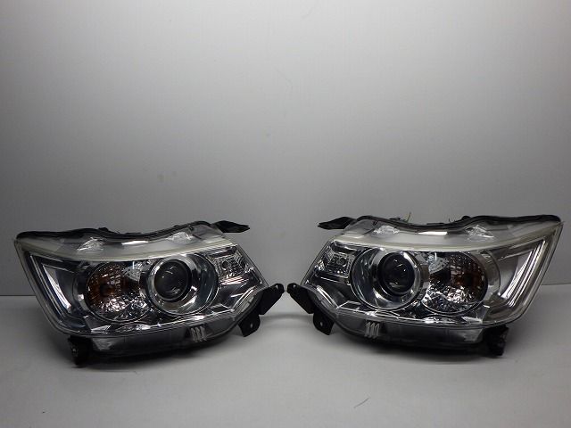 ワゴンR スティングレー 前期 ヘッドライト左右 HID MH34S 100-59271 バラスト付 コーティング 比較的 250927204