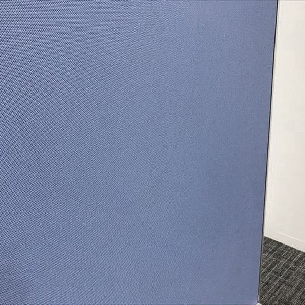 ブルー