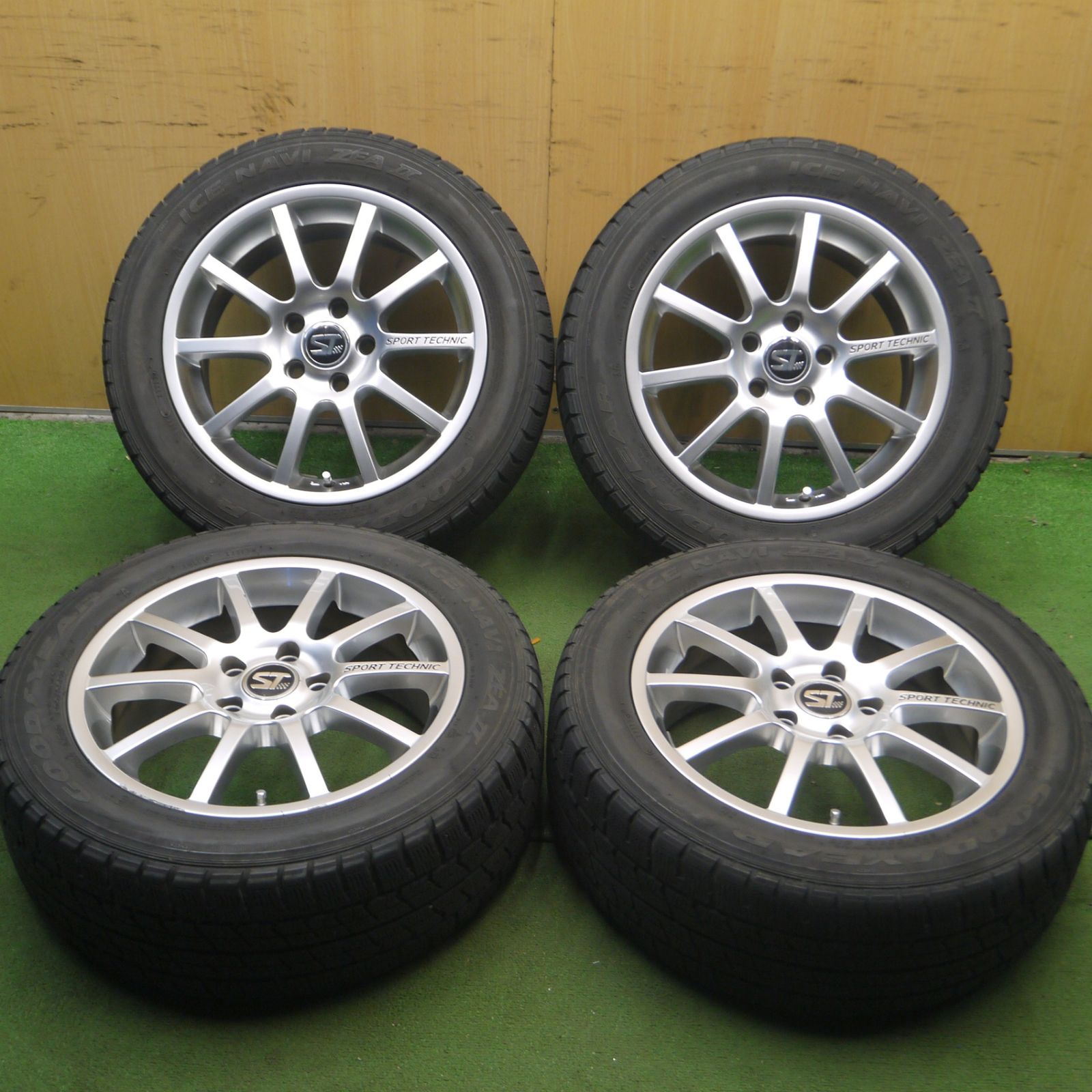 送料無料* キレイ☆ボルボ等 SPORT TECHNIC 205/55R16 スタッドレス 