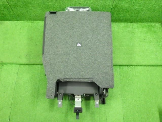 左RRシート 左リヤ