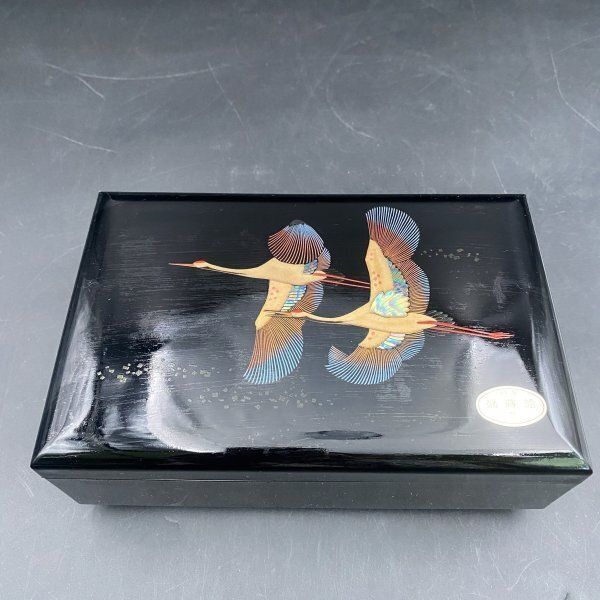 【新品未使用】３段　木製宝石箱　オルゴール付　ケース　ジュエリー オルゴール ジュエリー ケース ブラウン 大型 アンティーク調