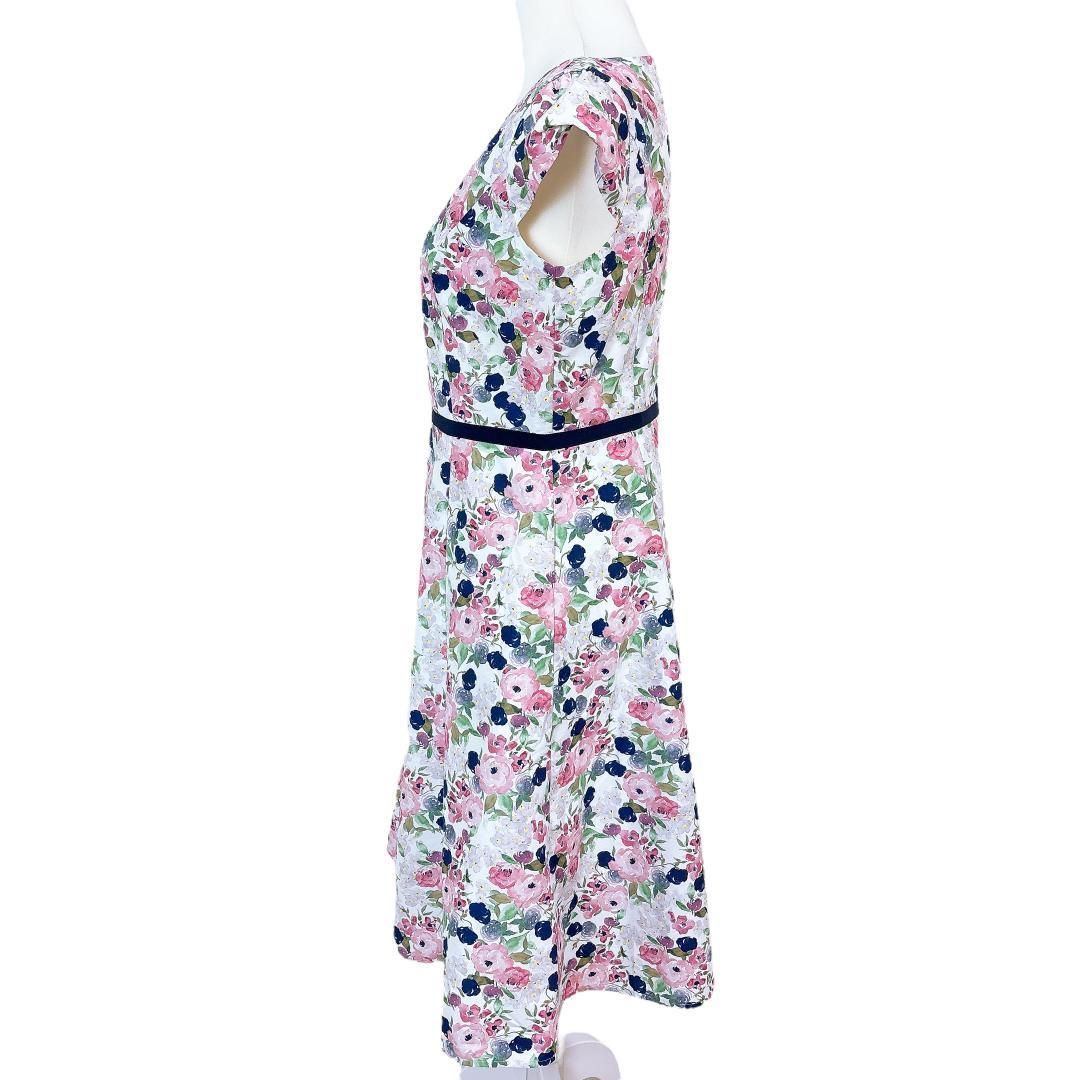 【新品】TOCCA トッカ 花柄 フレア ワンピース 130 Aライン 美品】トッカ フレンチスリーブワンピース Aライン フレアスカート 6