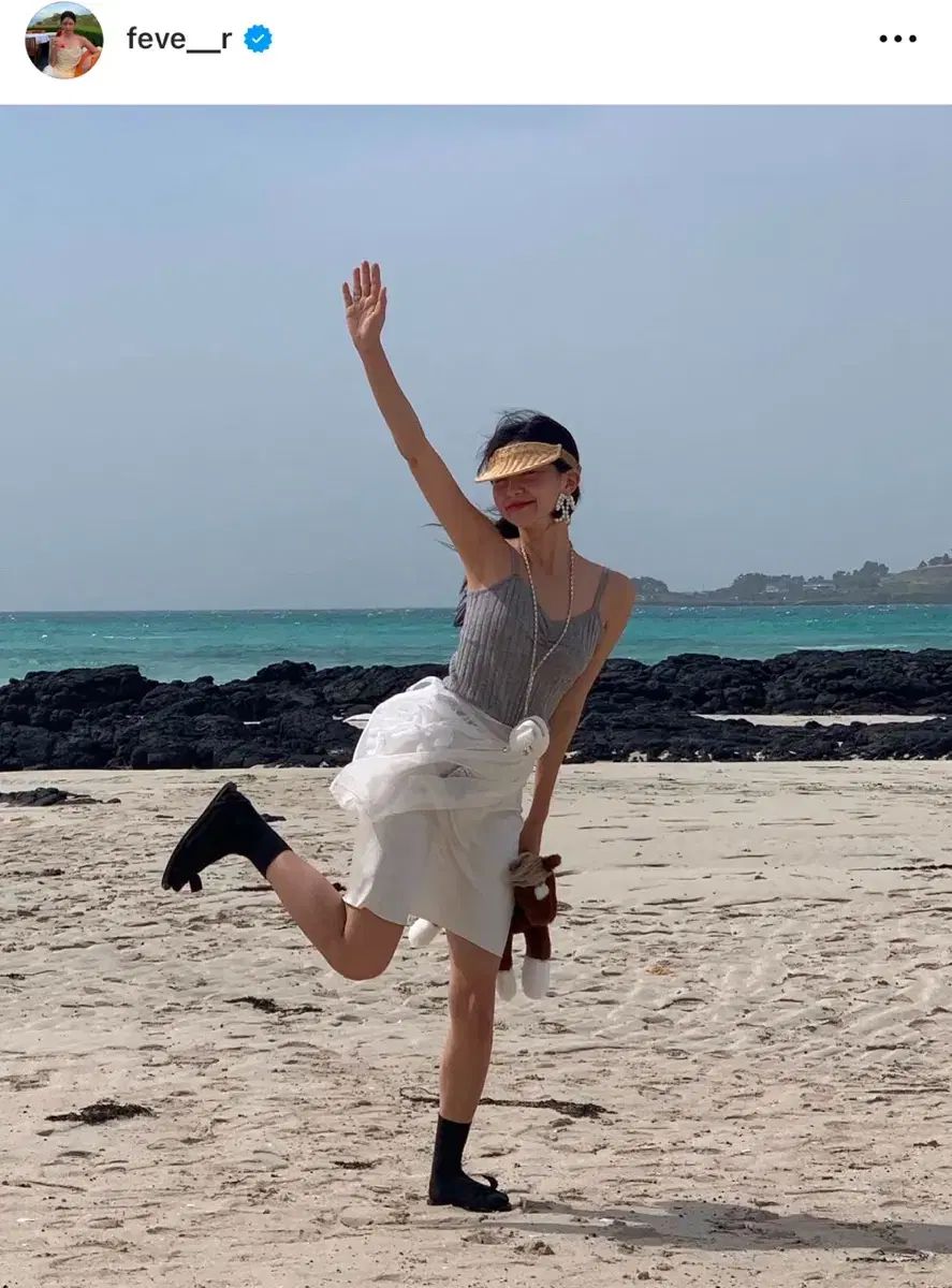 Urbanic 30 シルヴィー サテン スカート