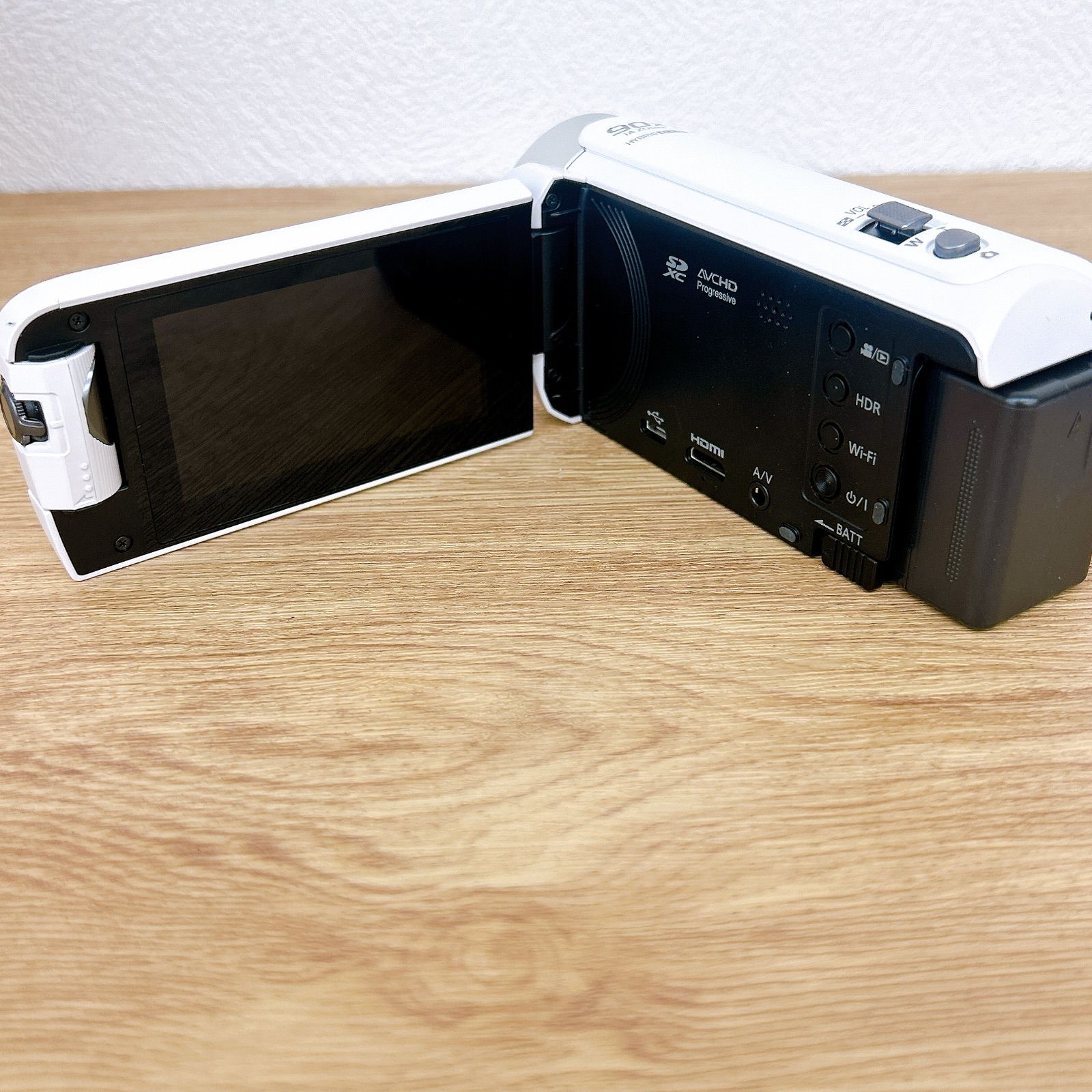 鮮やかな 通電未 充電器無 Panasonic HC-W585M ホワイト ビデオカメラ カメラ 2 創造的な