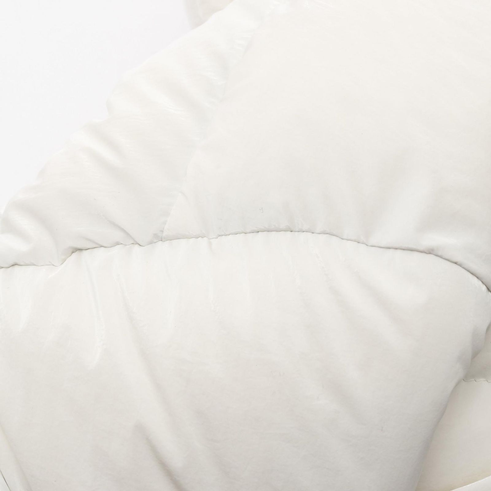 ナイロン ダウンジャケット