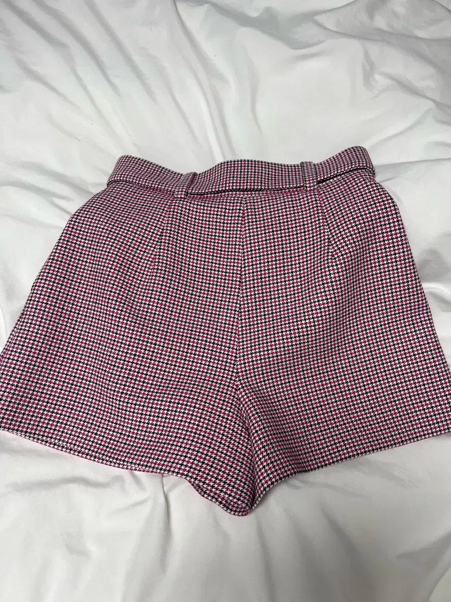 ショートパンツ