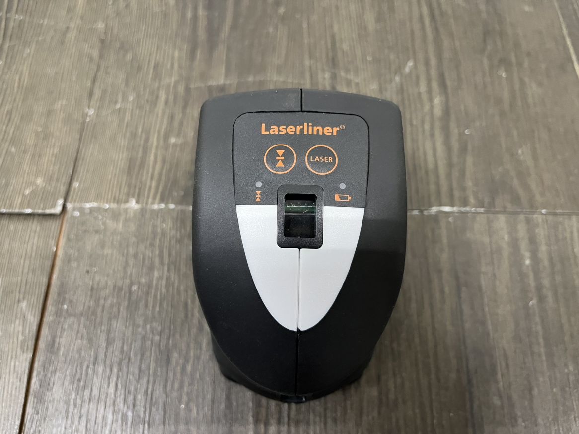 Laserliner AutoCross-Laser 2 XP 060.101A オートクロスレーザー 2XP レーザー 測定器 レーザーレベル 赤 BRIGHTFACE_UK