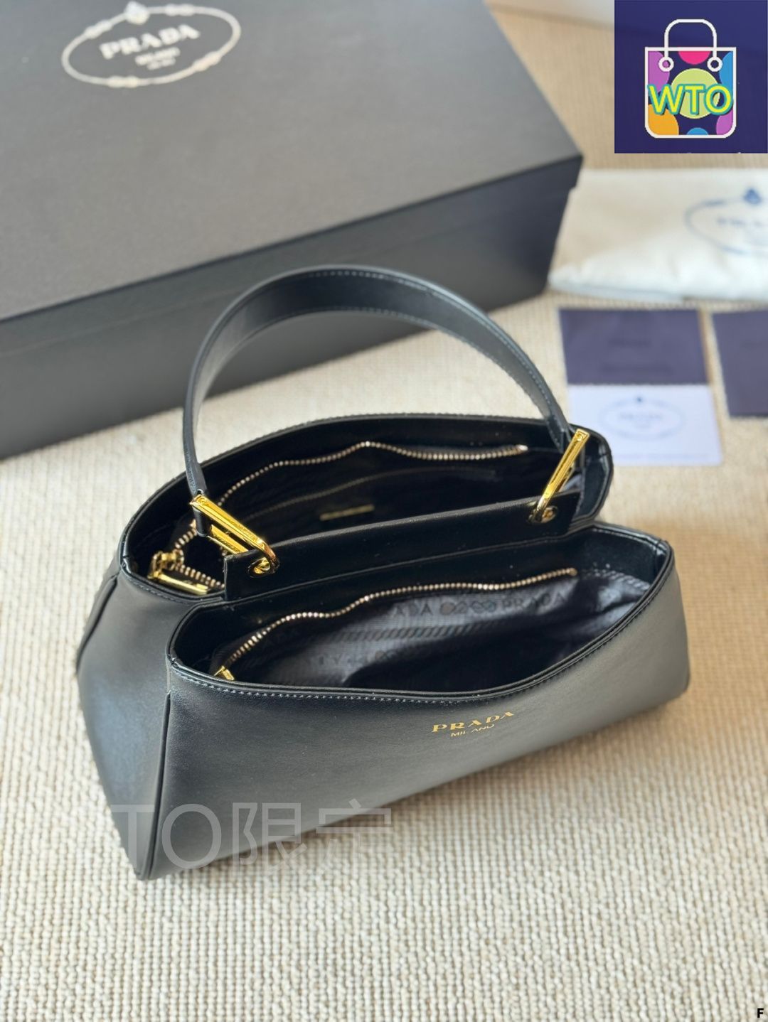 K【新品未使用】また値下げ!PRADA⭐︎ 楽天市場】【美品】プラダ【PRADA】メタルロゴ ショルダーバッグ