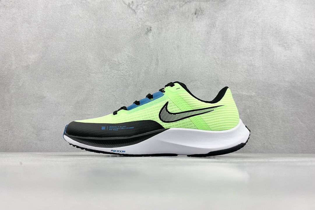 新品 NIKE AIR Zoom RIVAL Fly 3. スニーカー メンズ 並行輸入品