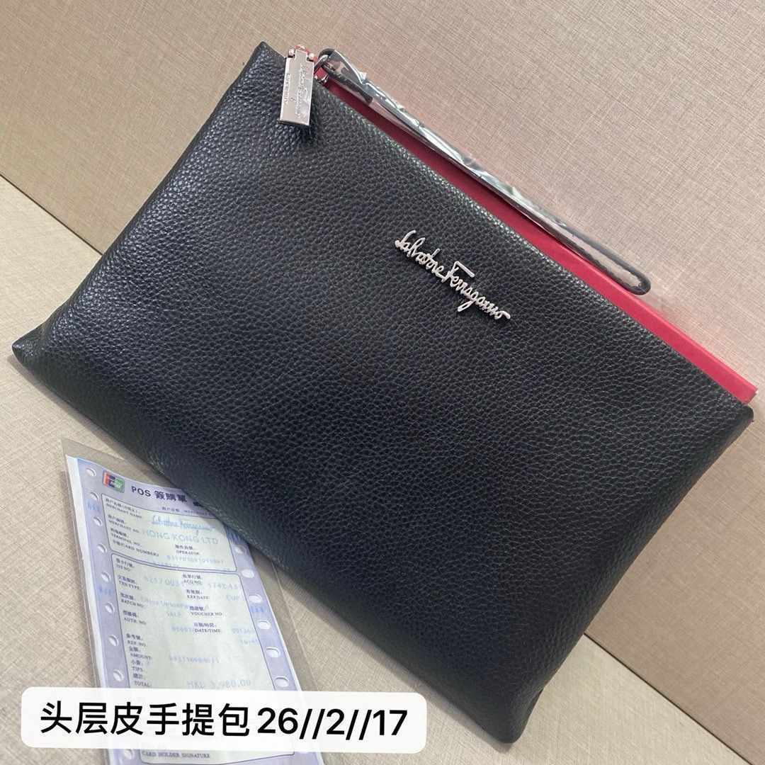 Salvatore Ferragamo  ★美品★ ベルト　箱付 本日特価] フェラガモ Ferragamo 高級レザー ベルト＆バッグ