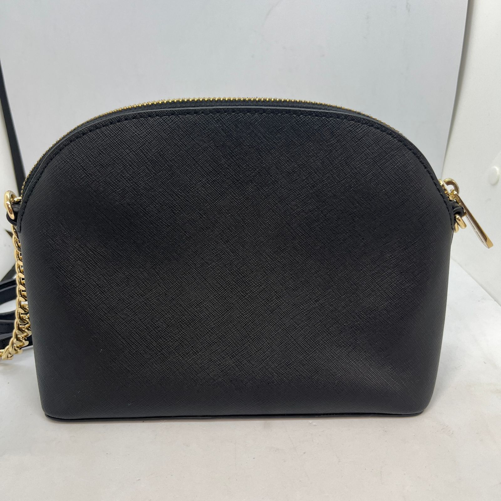 MICHAEL KORS シボ革ブラックショルダーバッグ MICHAEL KORS マイケルコース ショルダーバッグ レディース 黒